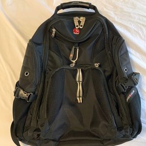 Swiss Gear 1900 Scansmart TSA 17-inch Laptop Bag Backpack